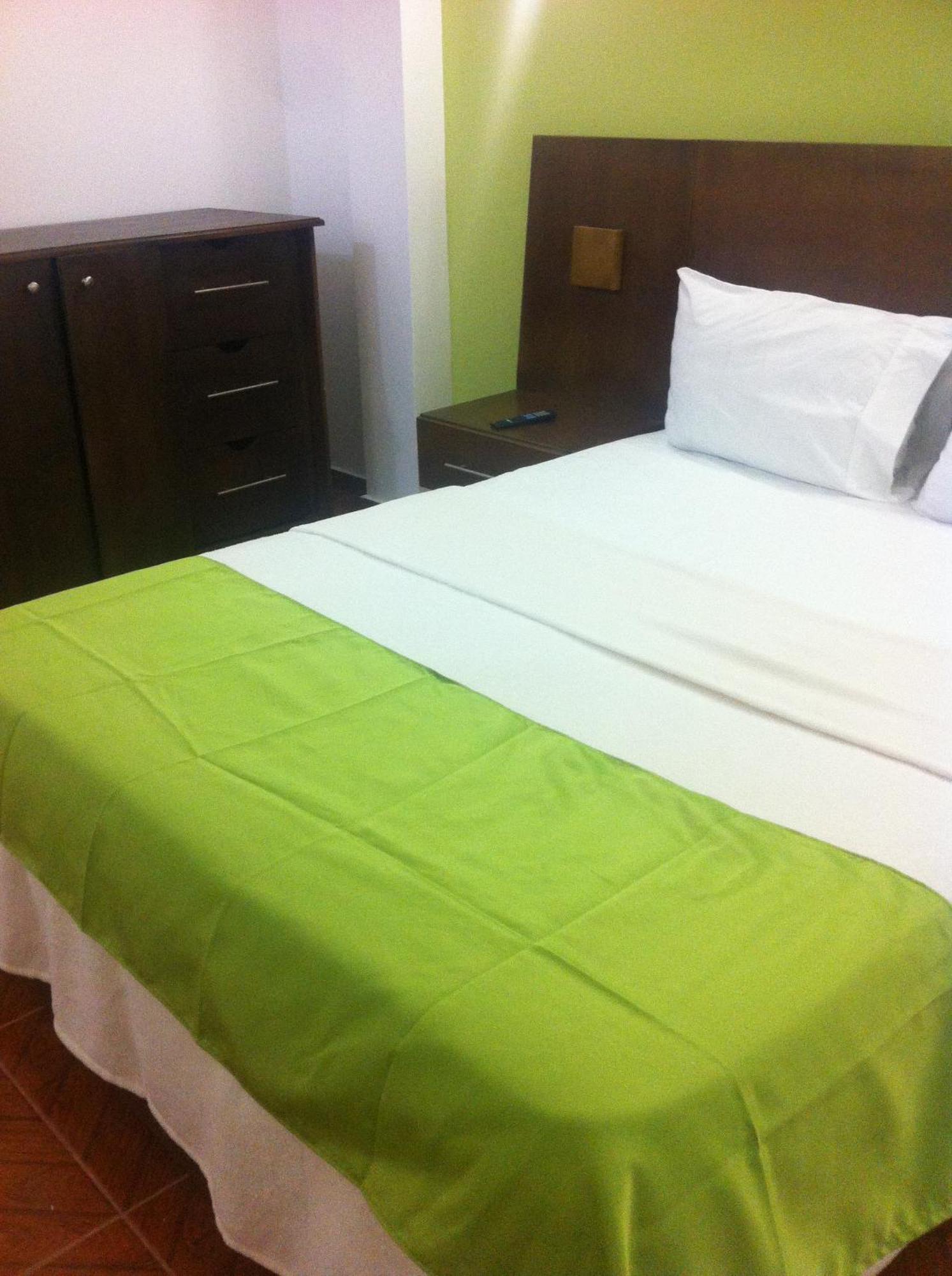 Figaro Hotel Samana Экстерьер фото