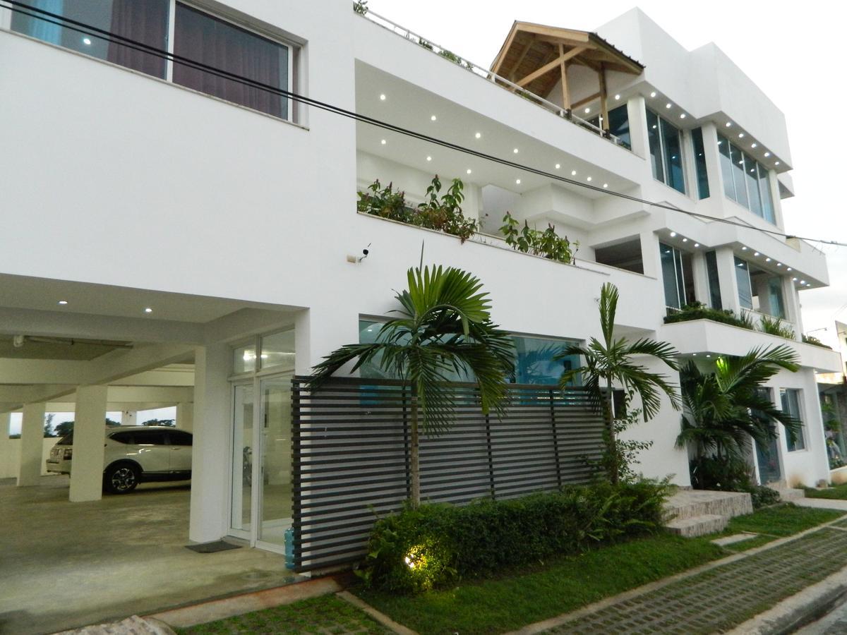 Figaro Hotel Samana Экстерьер фото